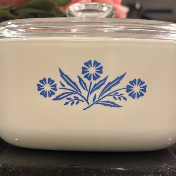 "Cornflower Blue"  - 1.5L / 1.5 QT CorningWare Casserole with Lid (A-7-C) - Picture 2 of 10